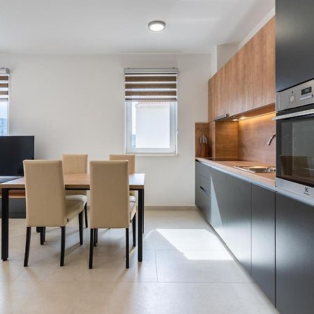 Blue Sorbeto Apartment Крес Екстериор снимка