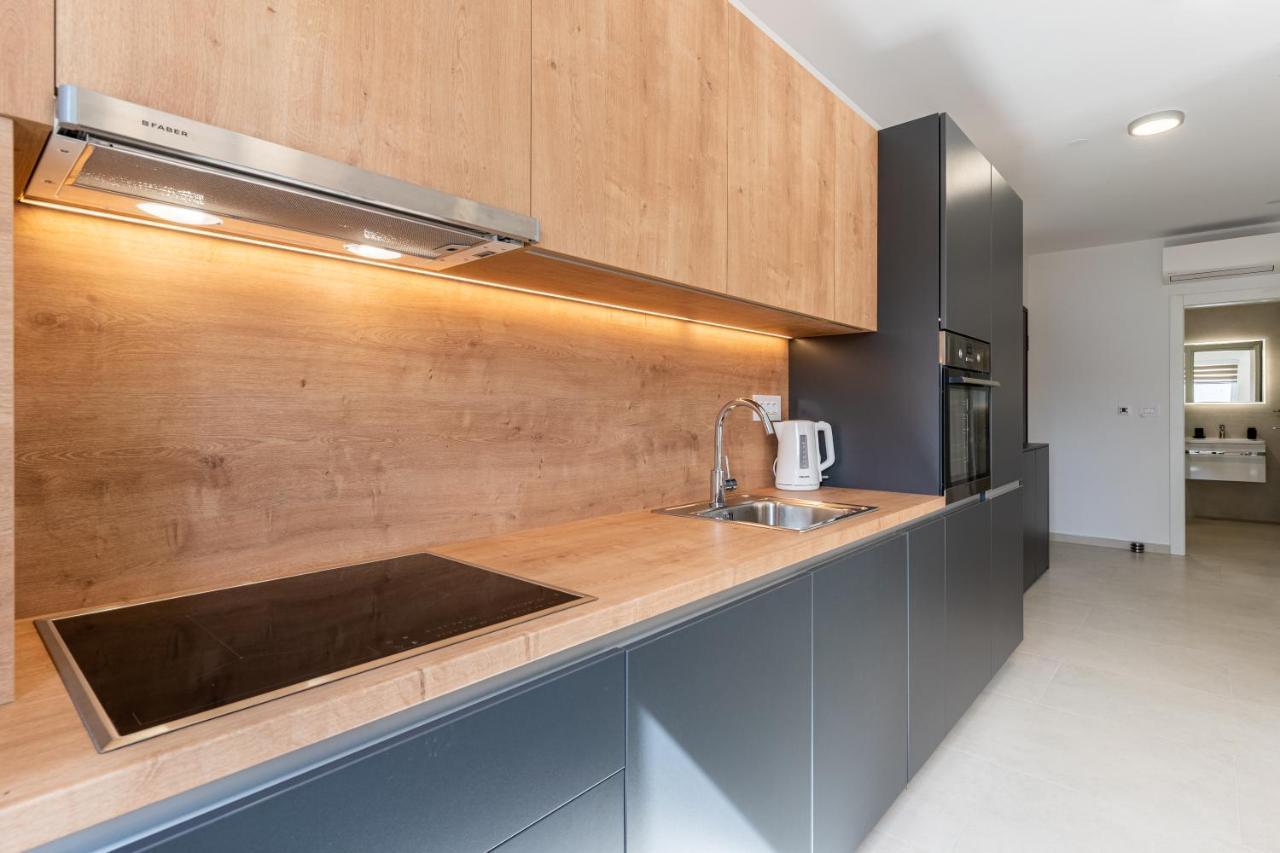 Blue Sorbeto Apartment Крес Екстериор снимка