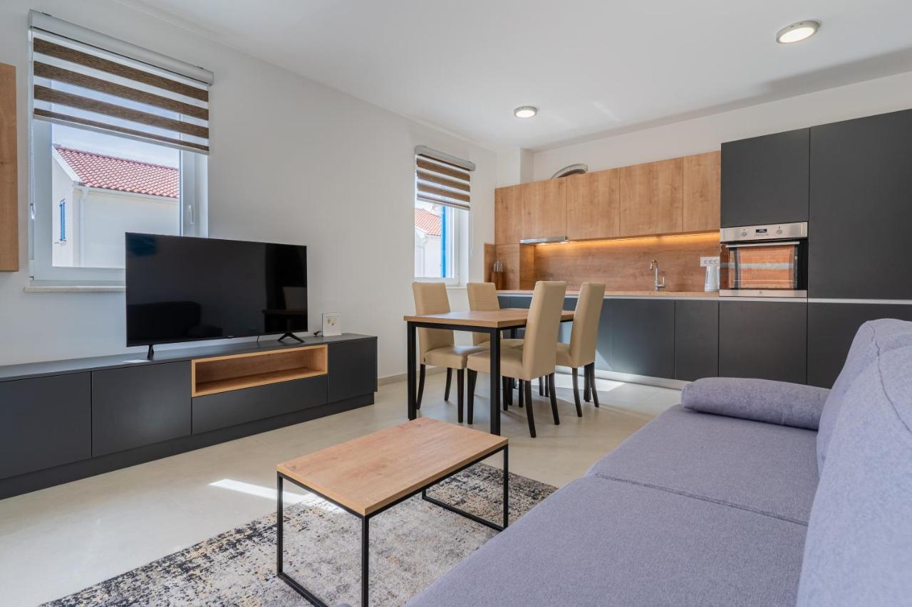 Blue Sorbeto Apartment Крес Екстериор снимка