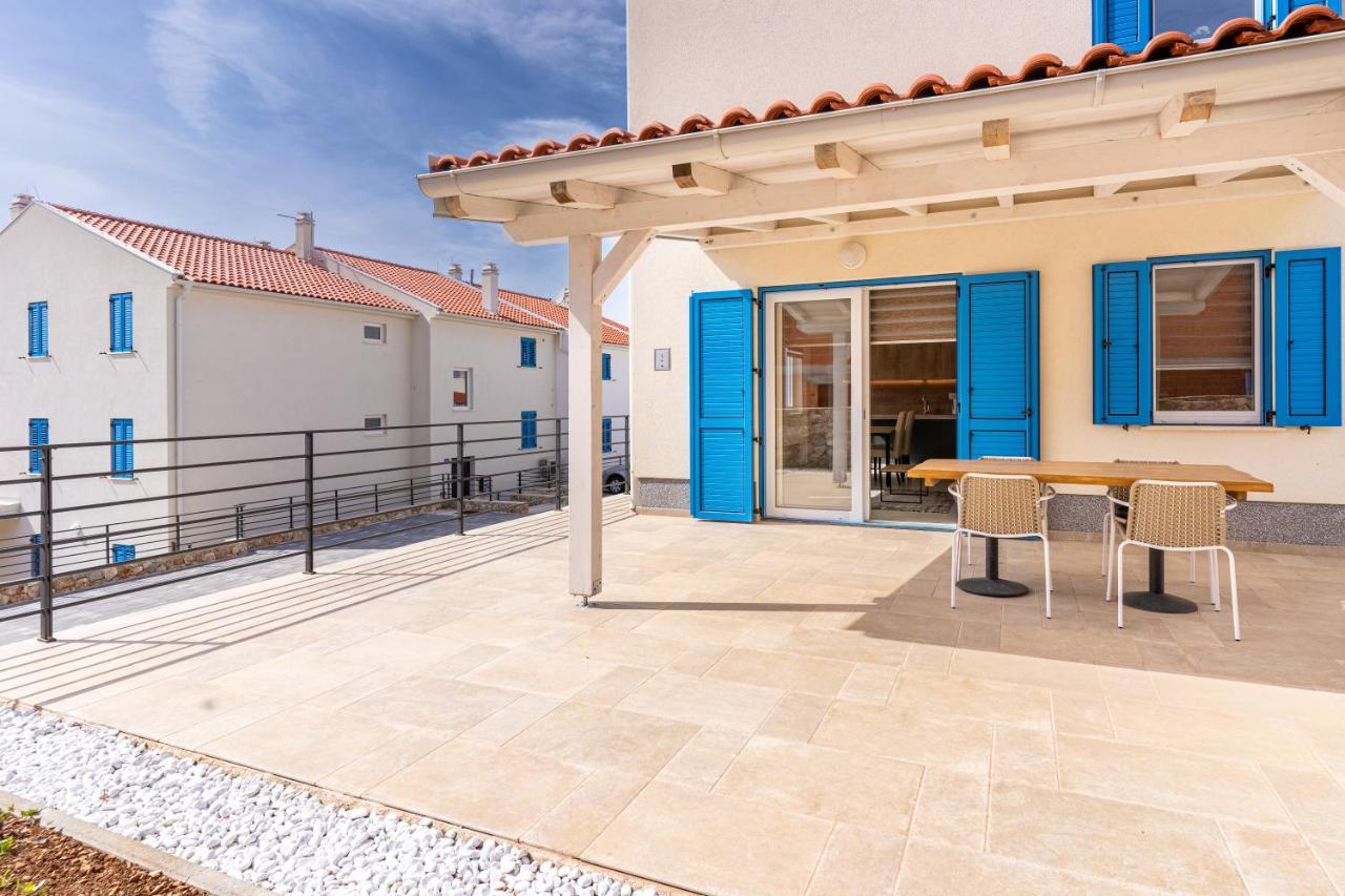 Blue Sorbeto Apartment Крес Екстериор снимка