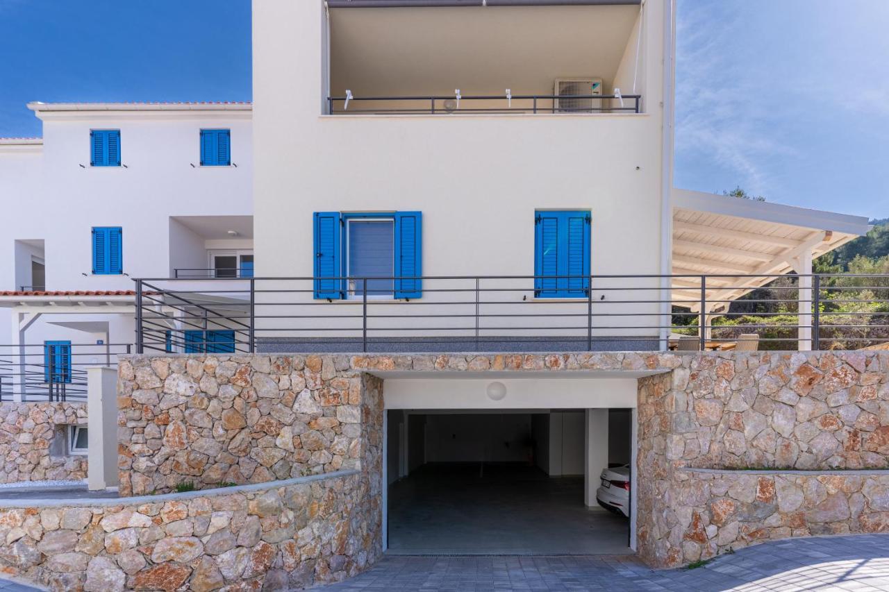 Blue Sorbeto Apartment Крес Екстериор снимка